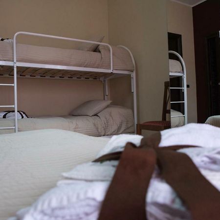 Il Centro Short Lets Hotel Valguarnera Caropepe Ngoại thất bức ảnh