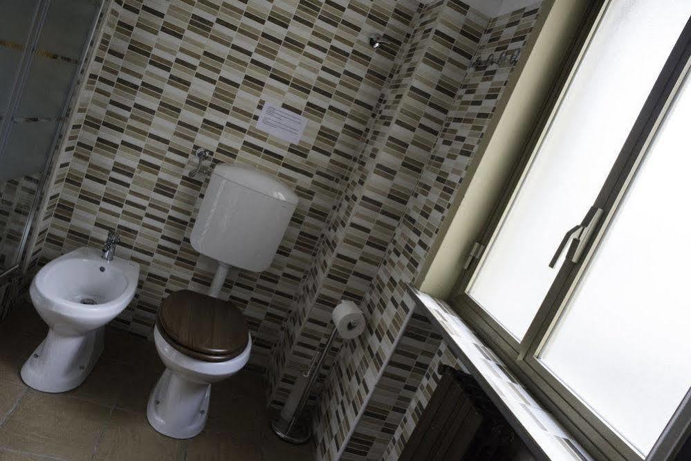 Il Centro Short Lets Hotel Valguarnera Caropepe Ngoại thất bức ảnh