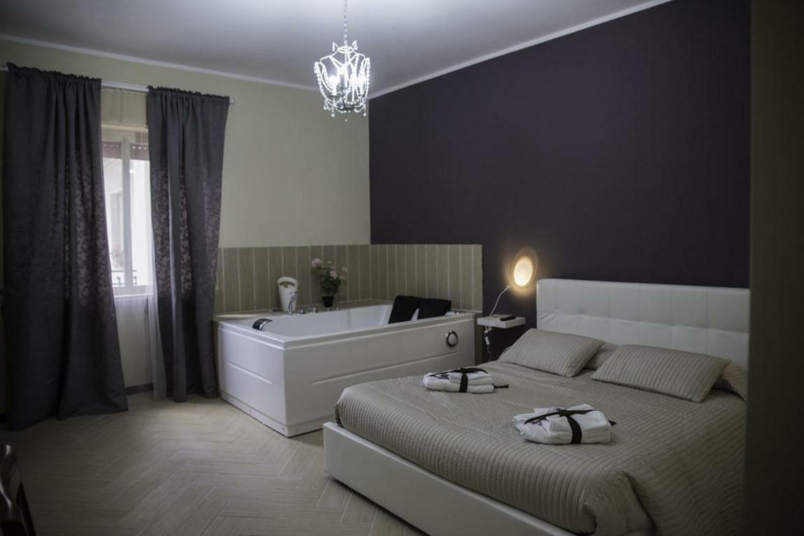 Il Centro Short Lets Hotel Valguarnera Caropepe Ngoại thất bức ảnh
